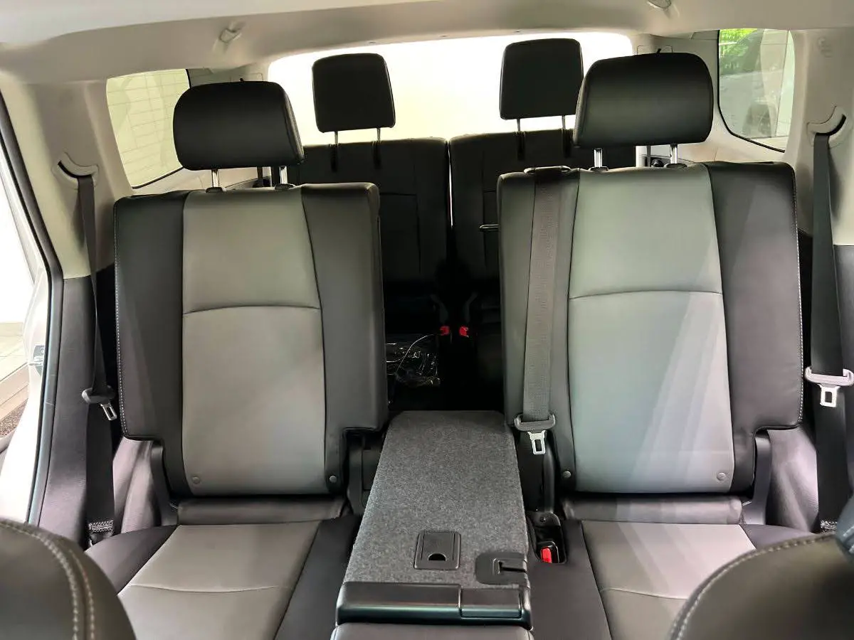 2022 4Runner SR5 backseats